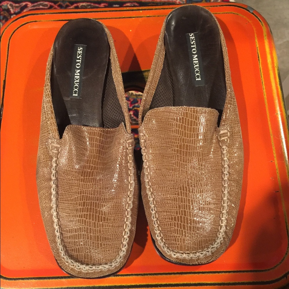 Sesto Meucci Loafer Style Mule.